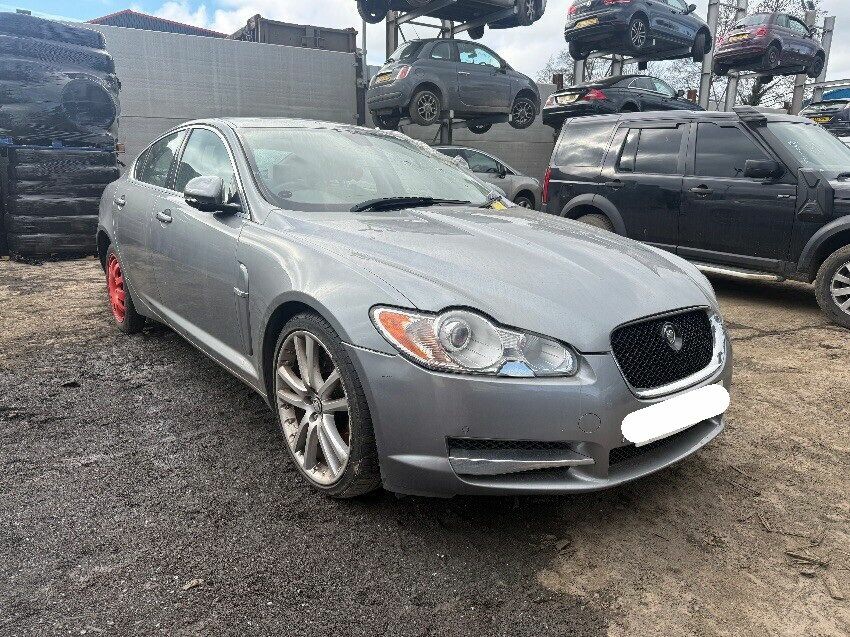 2010 JAGUAR XF