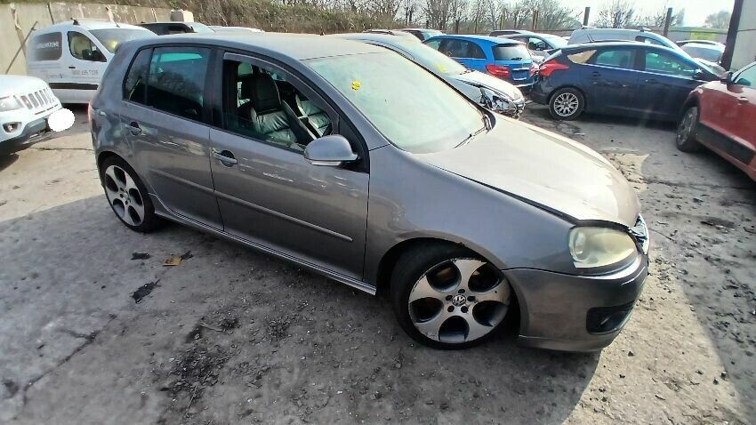 2006 VOLKSWAGEN GOLF