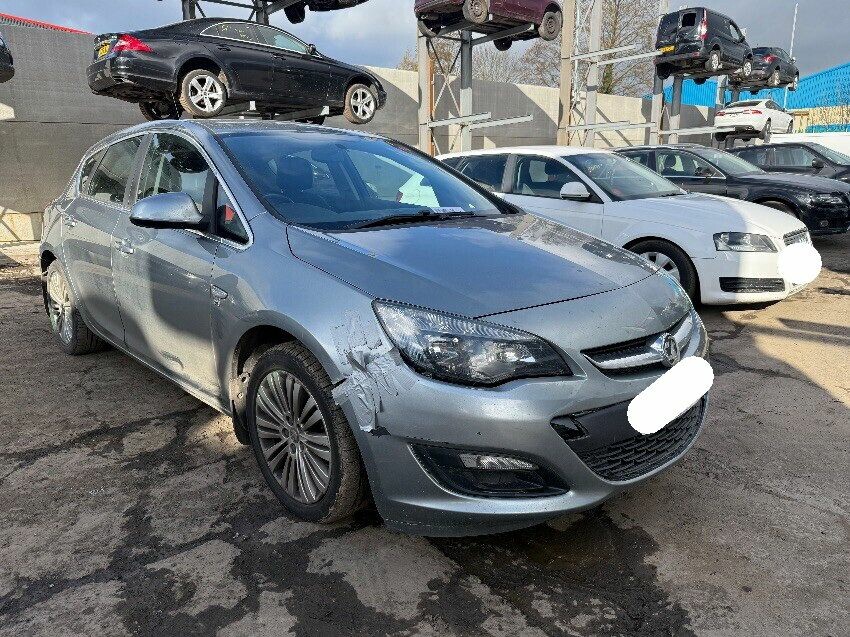 2014 VAUXHALL ASTRA