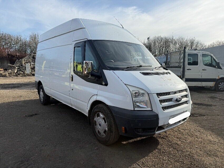 2011 FORD TRANSIT