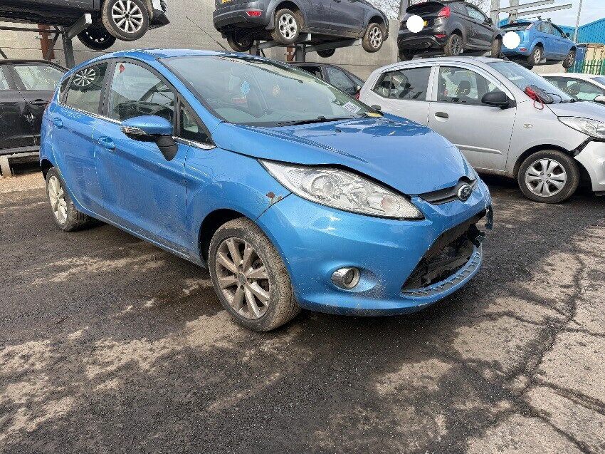 2009 FORD FIESTA