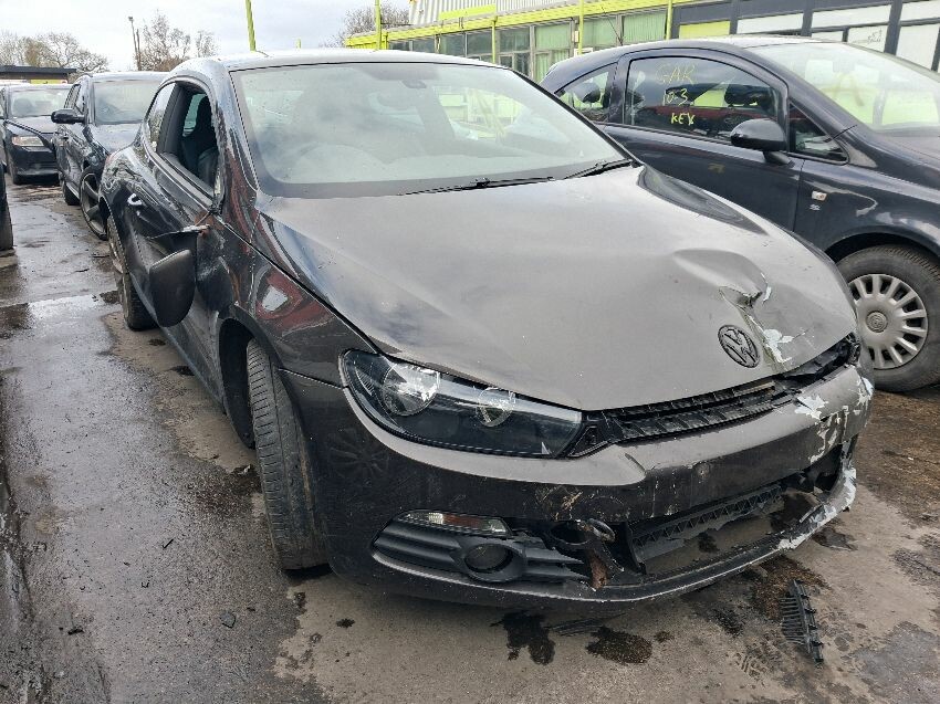 2013 VOLKSWAGEN SCIROCCO