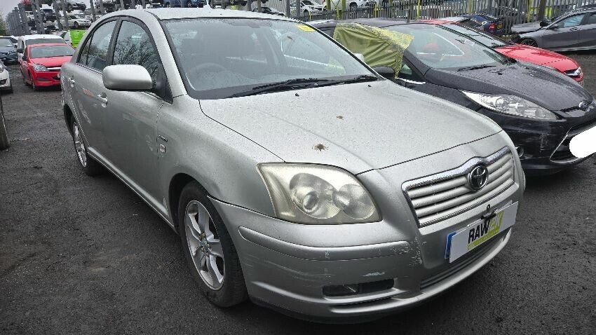 2005 TOYOTA AVENSIS