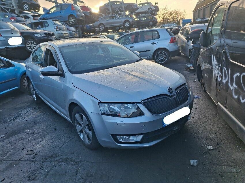 2016 SKODA OCTAVIA