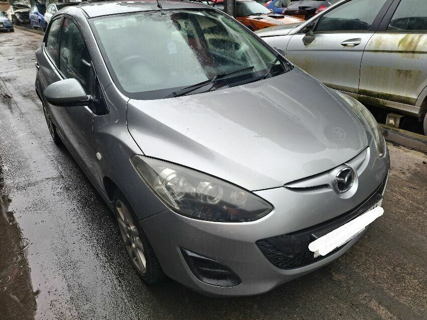 2012 MAZDA 2