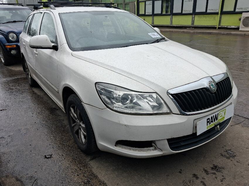 2010 SKODA OCTAVIA