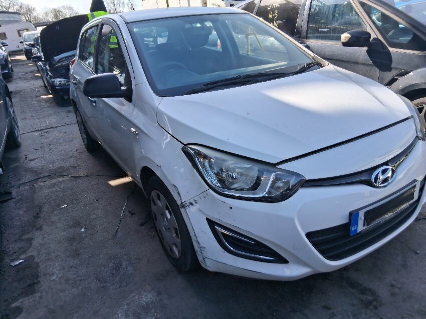 2012 HYUNDAI I20