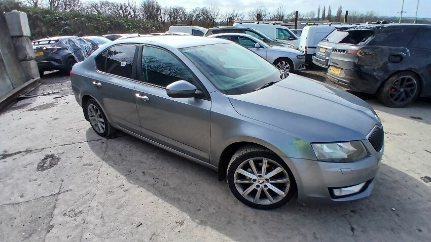 2013 SKODA OCTAVIA