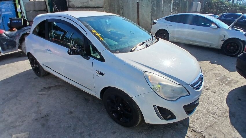 2011 VAUXHALL CORSA