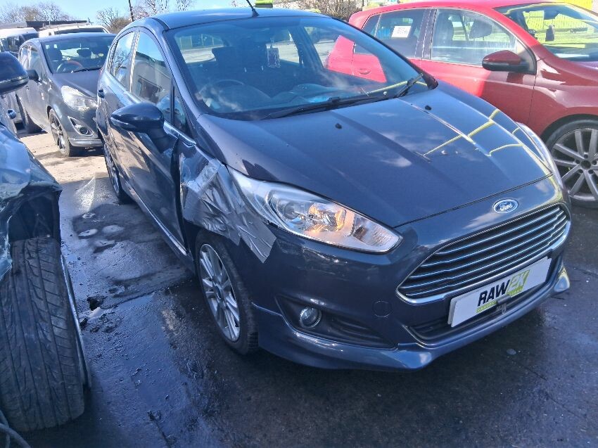 2013 FORD FIESTA