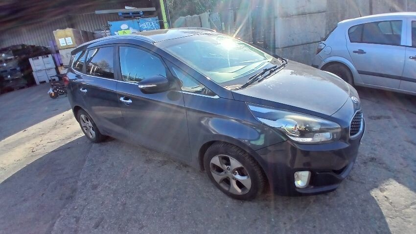 2014 KIA CARENS