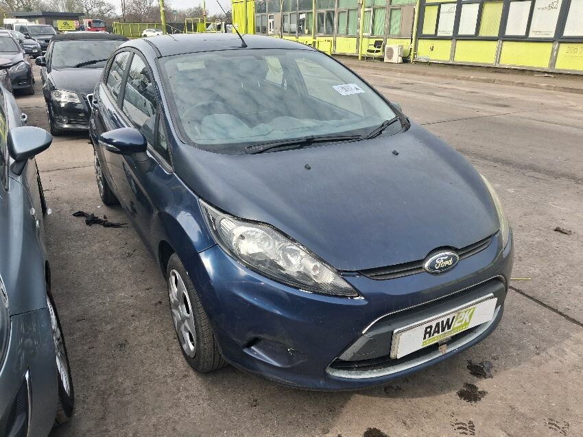 2010 FORD FIESTA
