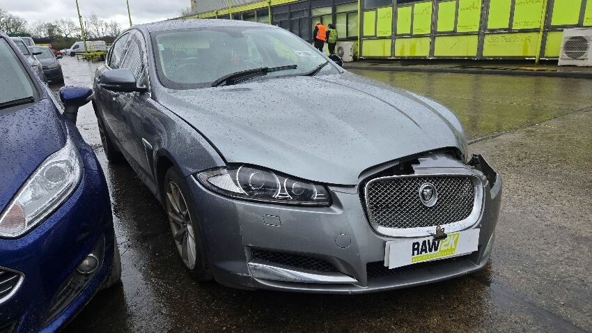 2011 JAGUAR XF