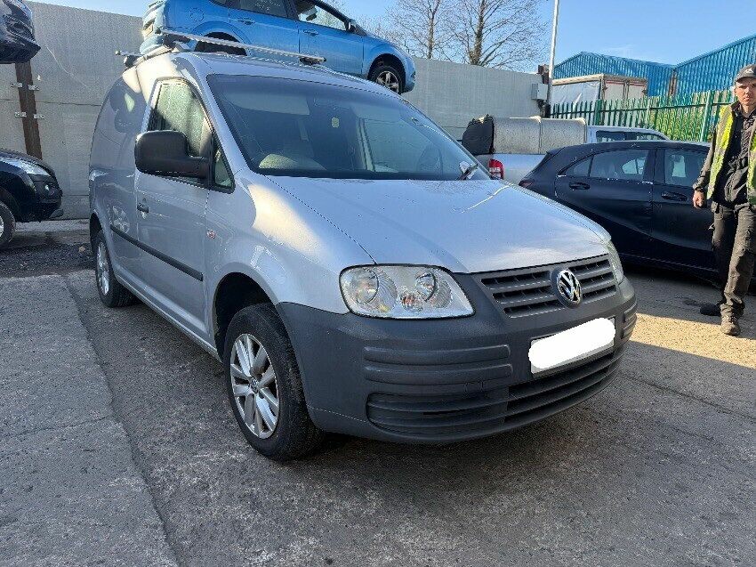2009 VOLKSWAGEN CADDY