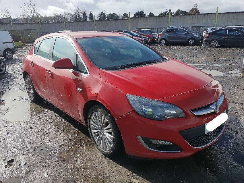 2014 VAUXHALL ASTRA