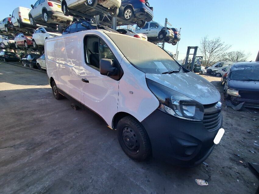 2016 VAUXHALL VIVARO