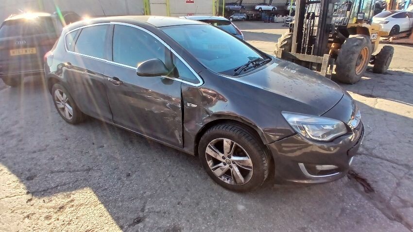 2014 VAUXHALL ASTRA