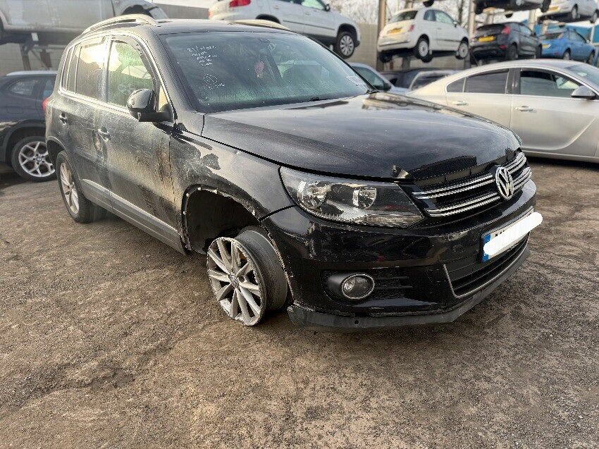 2013 VOLKSWAGEN TIGUAN