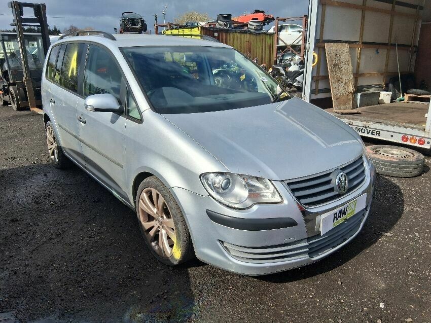 2008 VOLKSWAGEN TOURAN