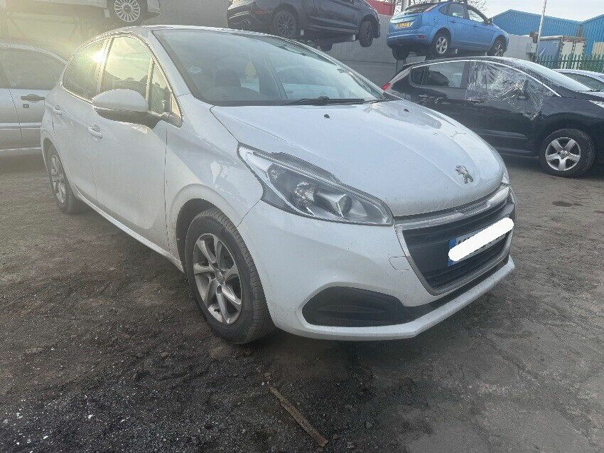 2016 PEUGEOT 208