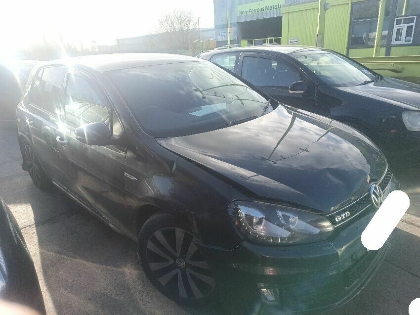 2012 VOLKSWAGEN GOLF