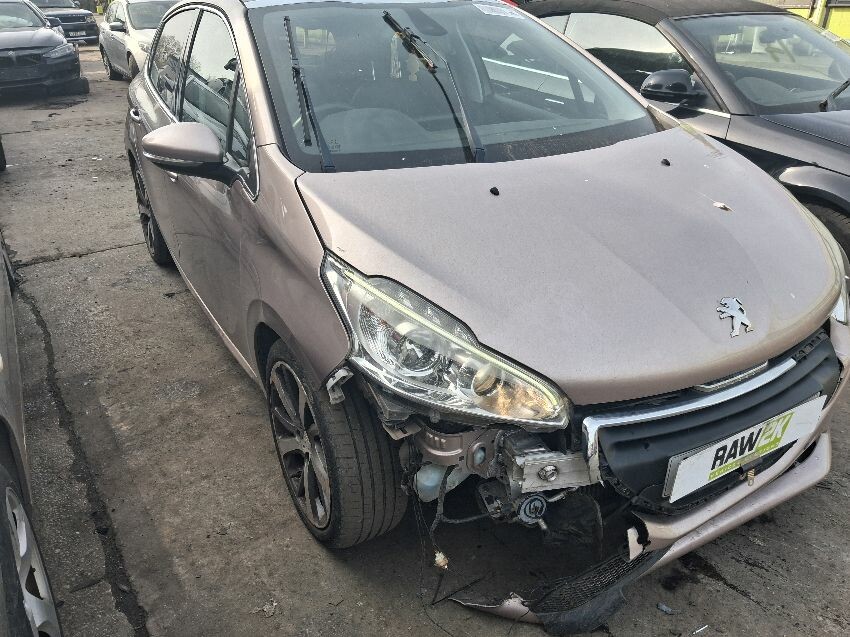 2012 PEUGEOT 208