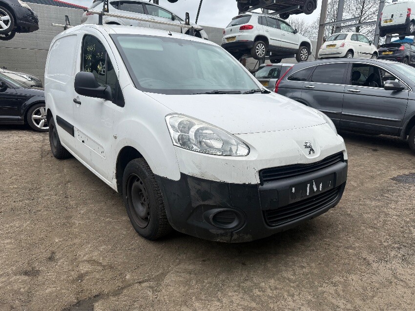2014 PEUGEOT PARTNER