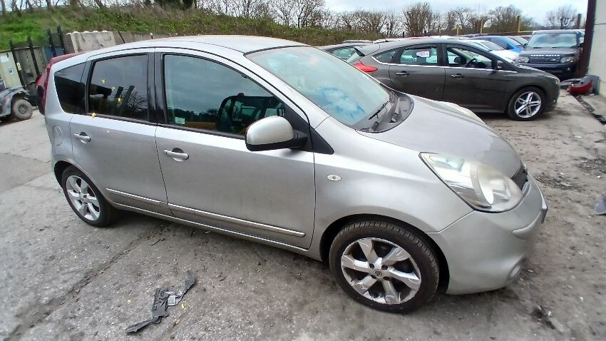 2011 NISSAN NOTE