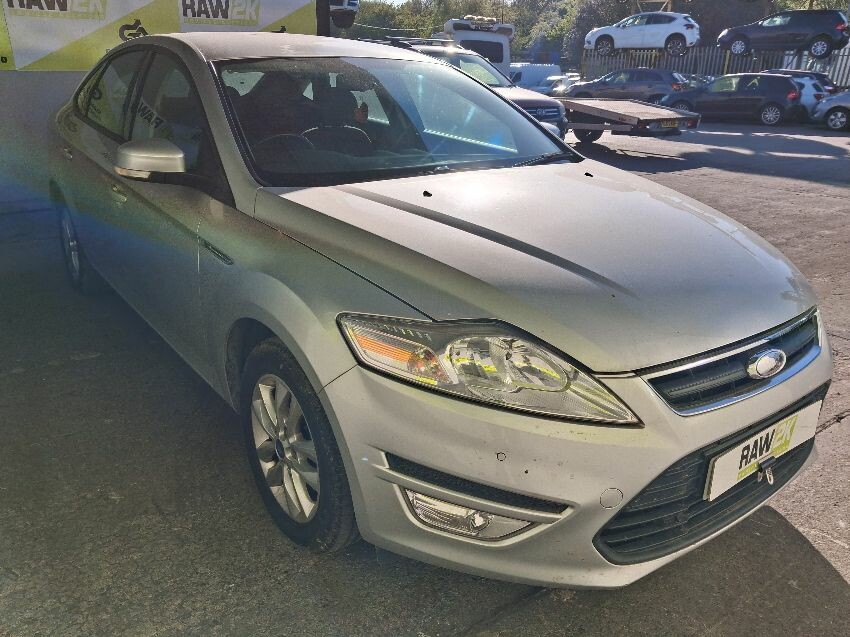 2011 FORD MONDEO