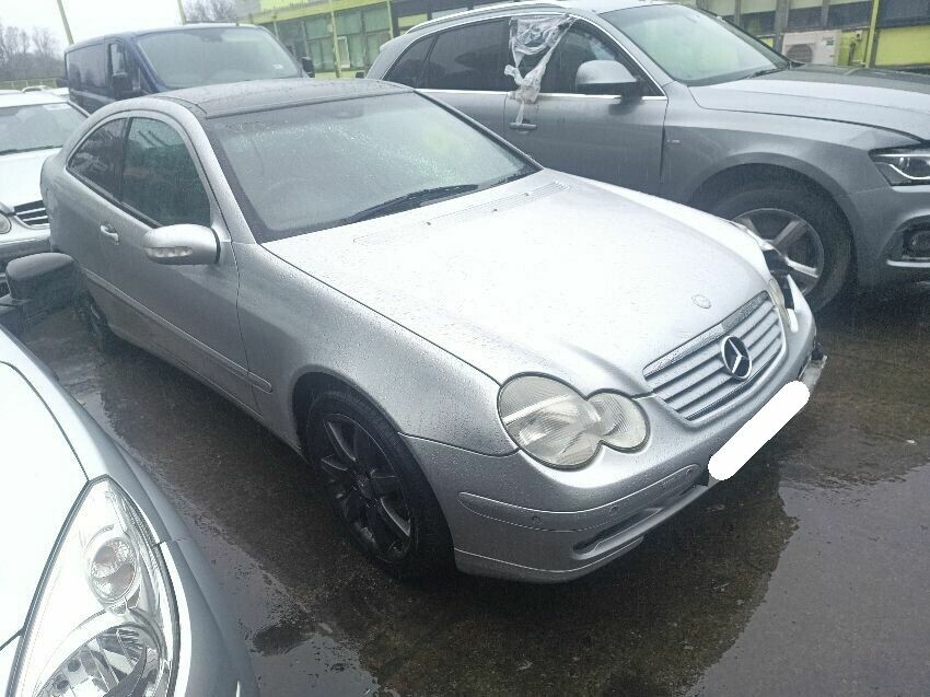 2003 MERCEDES C-CLASS