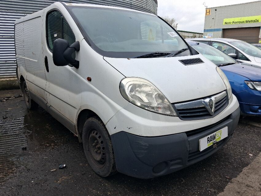 2011 VAUXHALL VIVARO