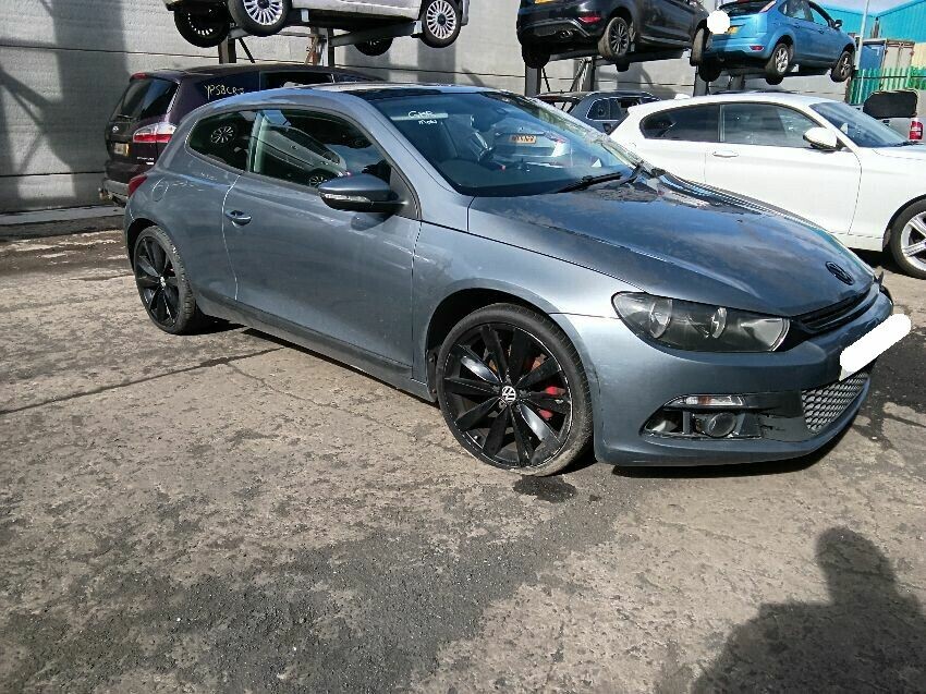 2010 VOLKSWAGEN SCIROCCO