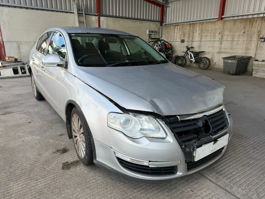 2009 VOLKSWAGEN PASSAT