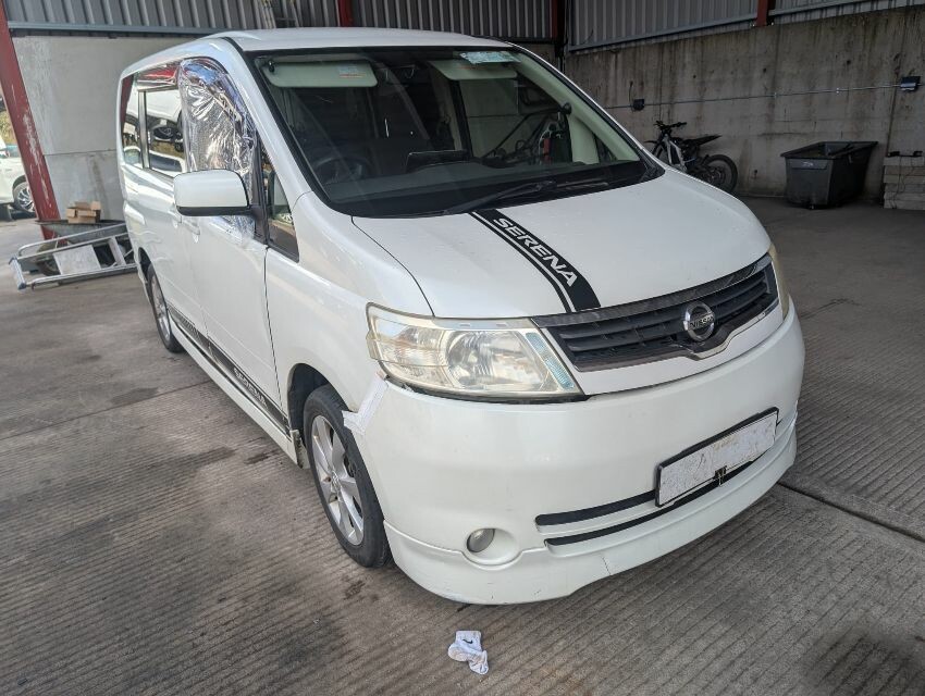 2005 NISSAN SERENA CBA-C25 5DR CVT