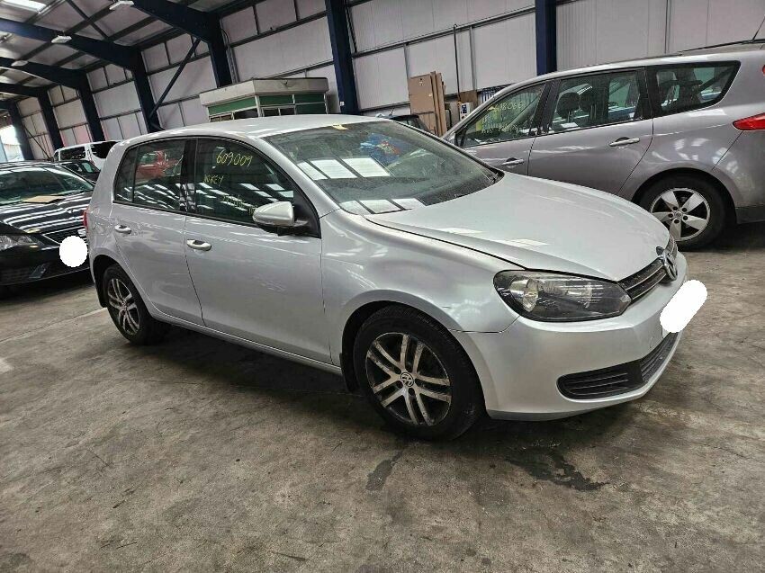 2010 VOLKSWAGEN GOLF