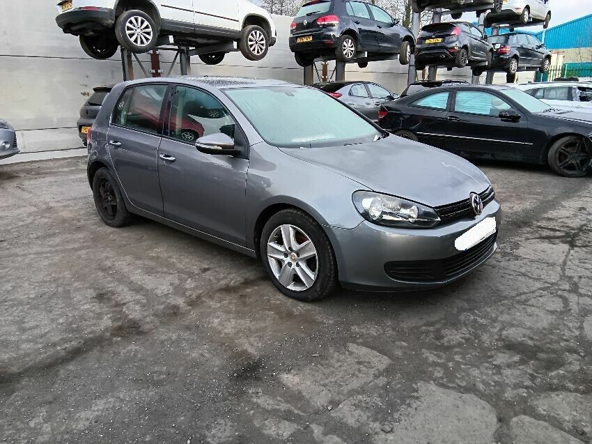 2009 VOLKSWAGEN GOLF
