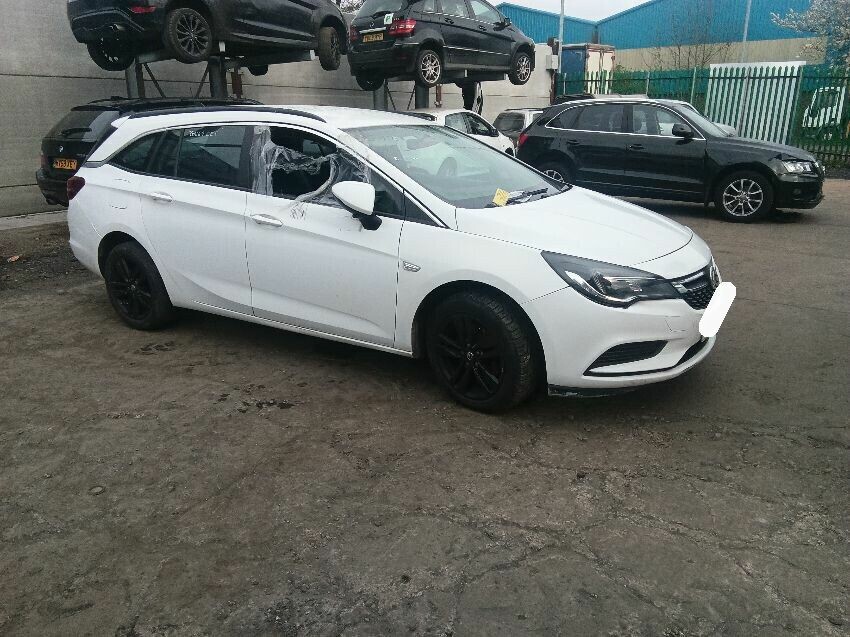 2017 VAUXHALL ASTRA