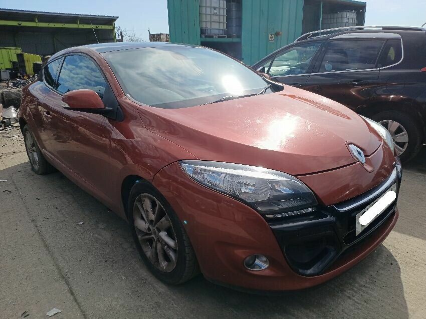 2012 RENAULT MEGANE