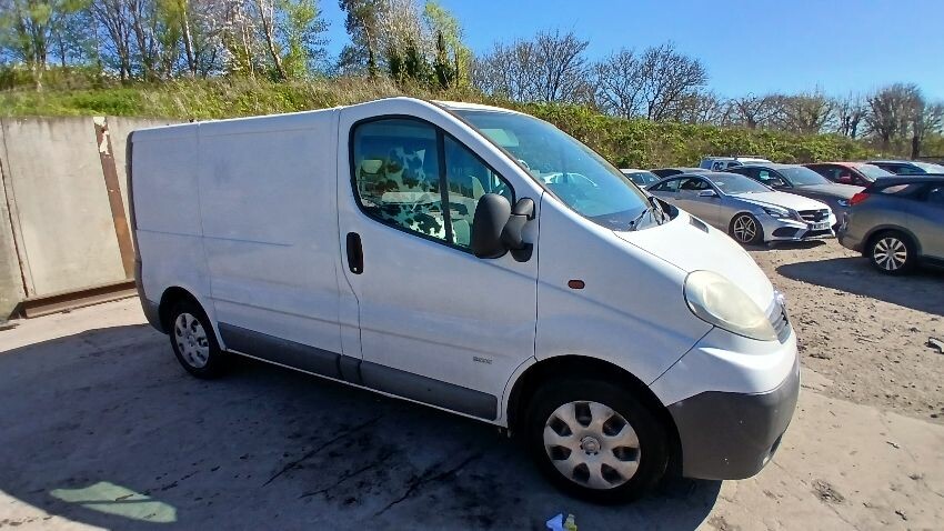2007 VAUXHALL VIVARO