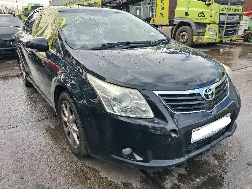 2009 TOYOTA AVENSIS