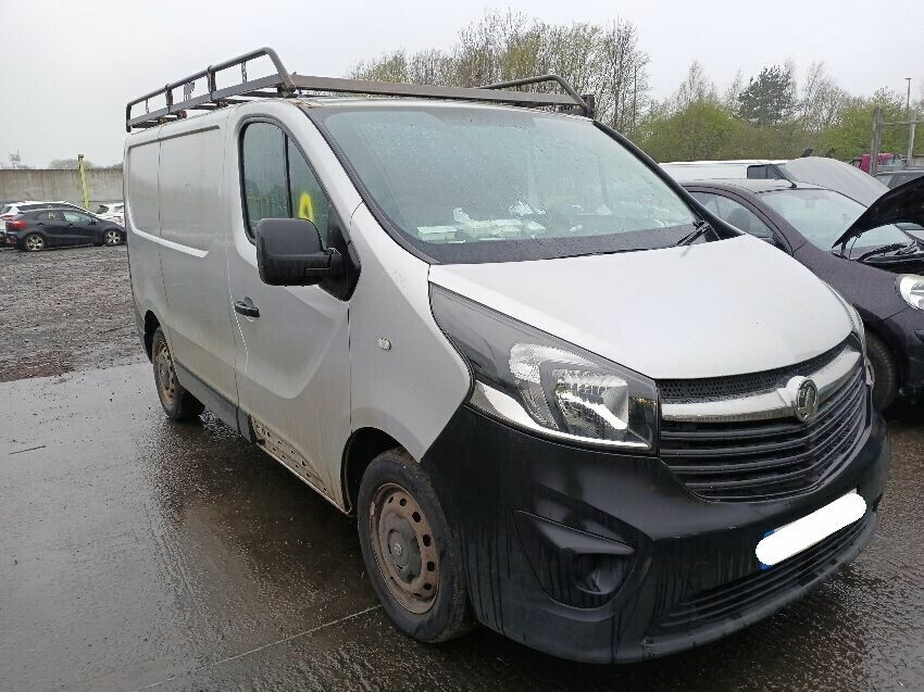 2016 VAUXHALL VIVARO