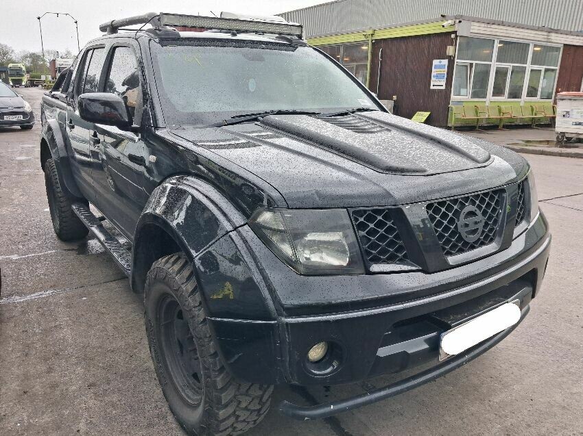 2006 NISSAN NAVARA
