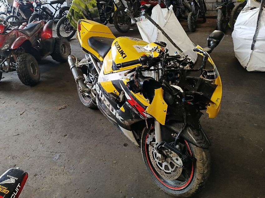 2001 SUZUKI GSXR 600