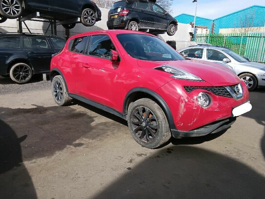 2016 NISSAN JUKE