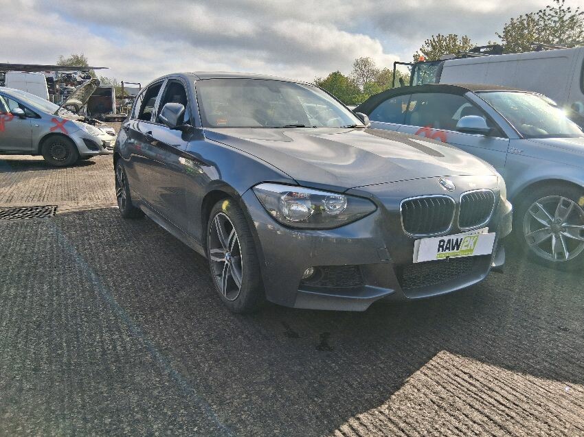 2013 BMW 1 SERIES