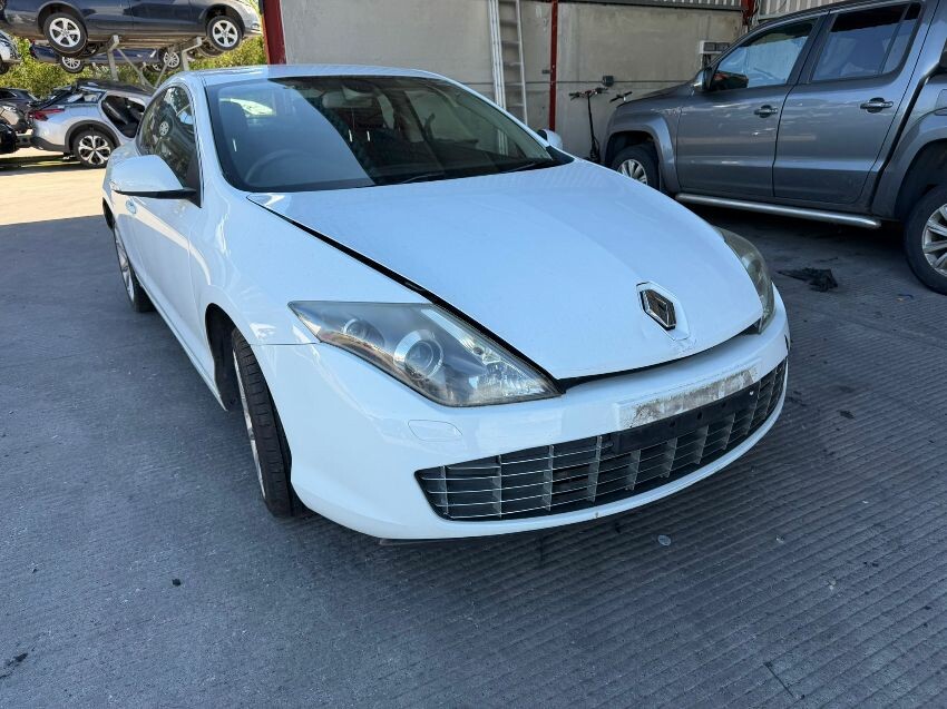 2011 RENAULT LAGUNA