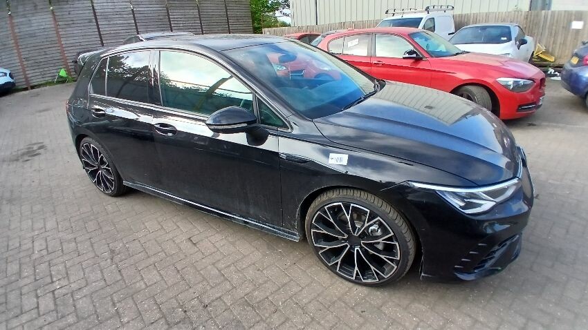 2023 VOLKSWAGEN GOLF