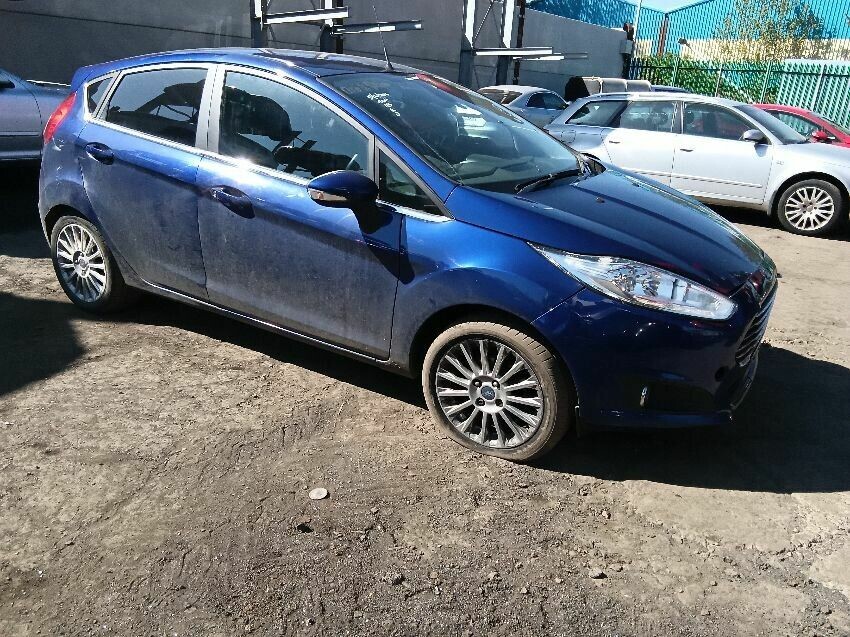 2014 FORD FIESTA