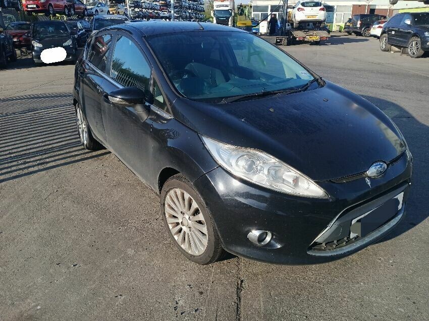 2009 FORD FIESTA