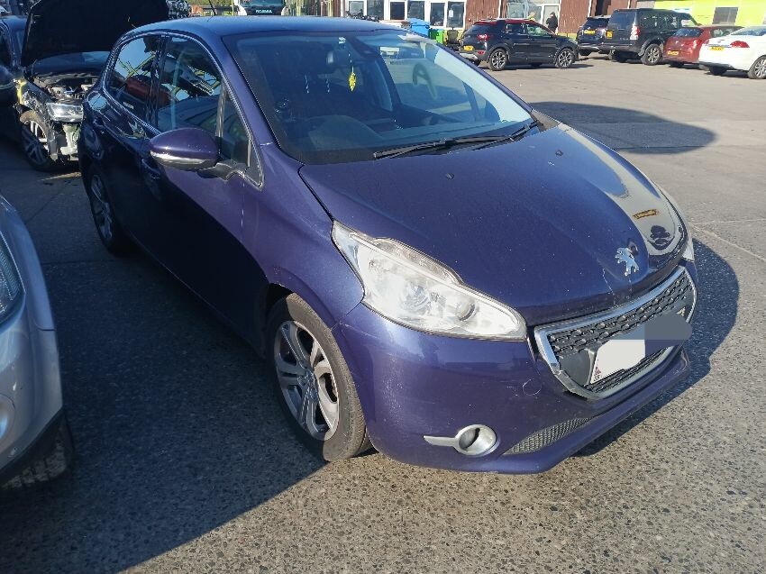 2013 PEUGEOT 208